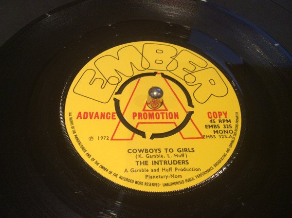 The Intruders - Cowboys To Girls (7