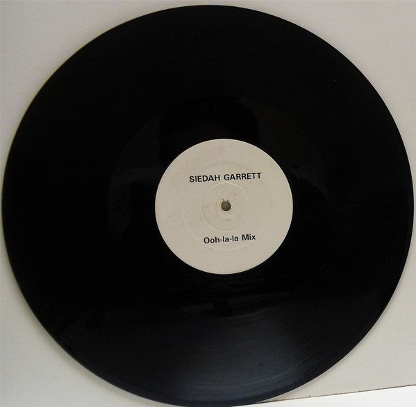 Siedah Garrett - K.I.S.S.I.N.G. (Ooh-la-la Mix)
